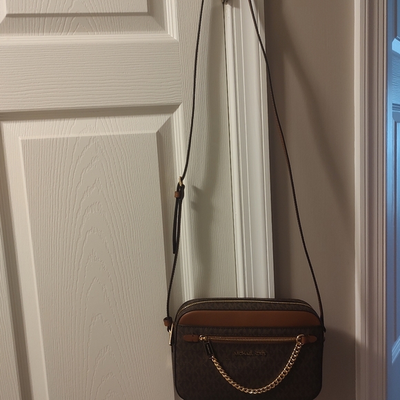 Michael Michael Kors  Crossbody Bag - Picture 2 of 6